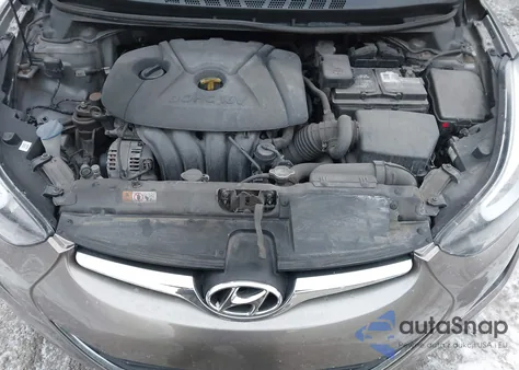 2016 Hyundai Elantra Se z USA, uszkodzony, nr VIN 5NPDH4AE3GH738965